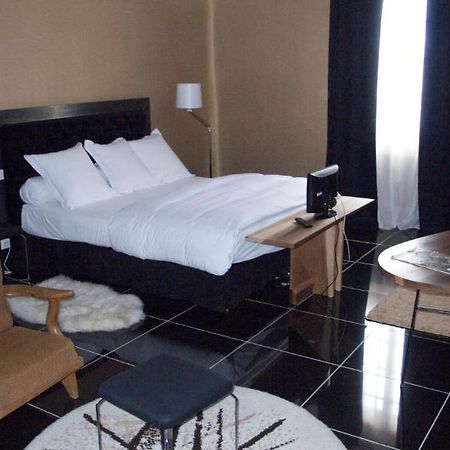 Hotel Saint Trophime Arlés Habitación foto